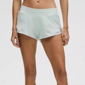 Lululemon Hotty Hot Low-Rise Lined Short 2.5"